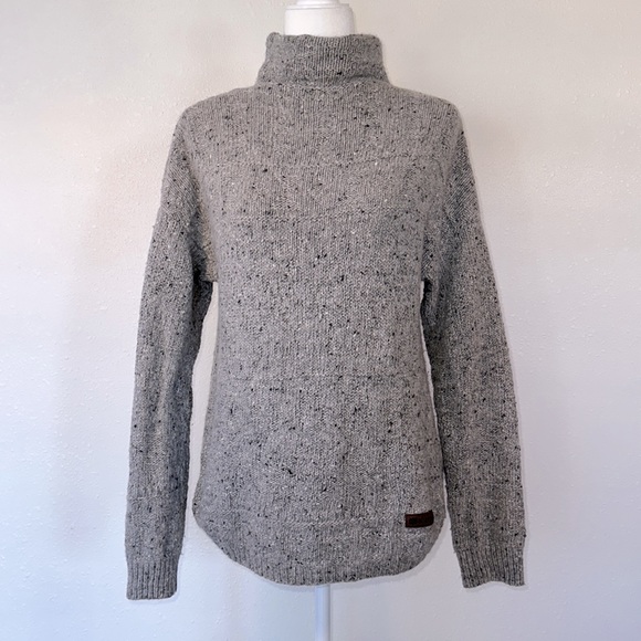 Sherpa Adventure Gear Sweaters - Sherpa Adventure Gear Gray Merino Wool/Alpaca Blend Sweater Size Medium